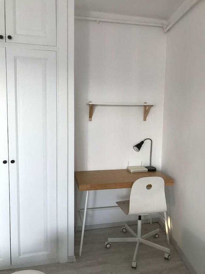 Beautiful Studio Near The Center Of Cluj エクステリア 写真